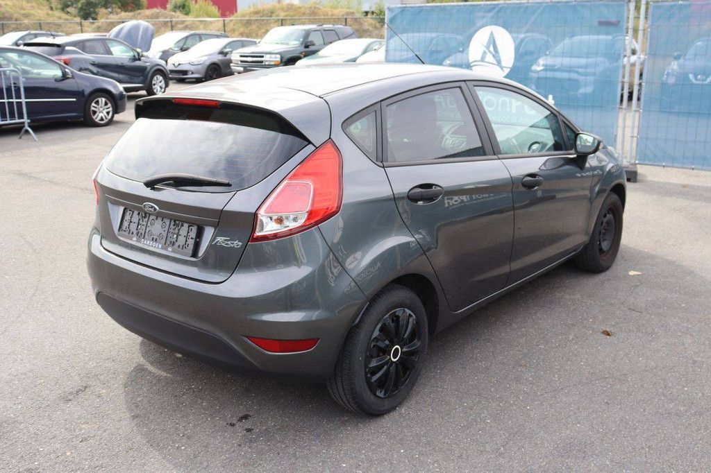 Personenauto Ford Fiesta Benzine 82pk 2016 (Marge)