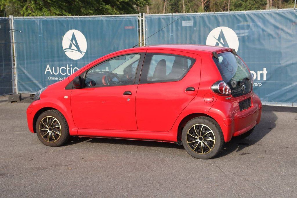 Personenauto Toyota Aygo Benzine 68pk 2010 (Marge)