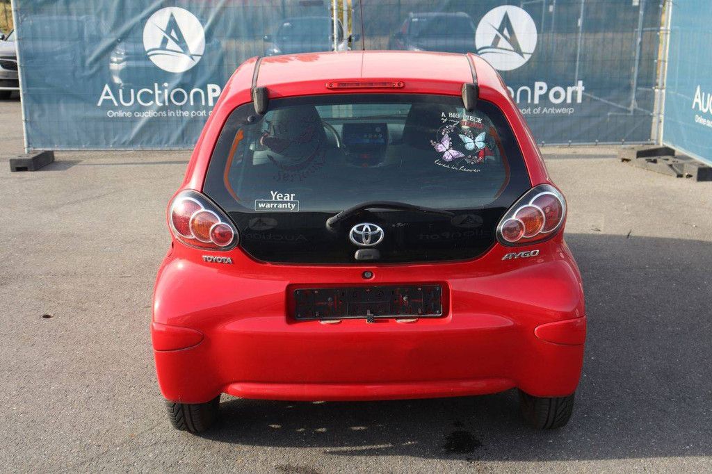 Personenauto Toyota Aygo Benzine 68pk 2010 (Marge)