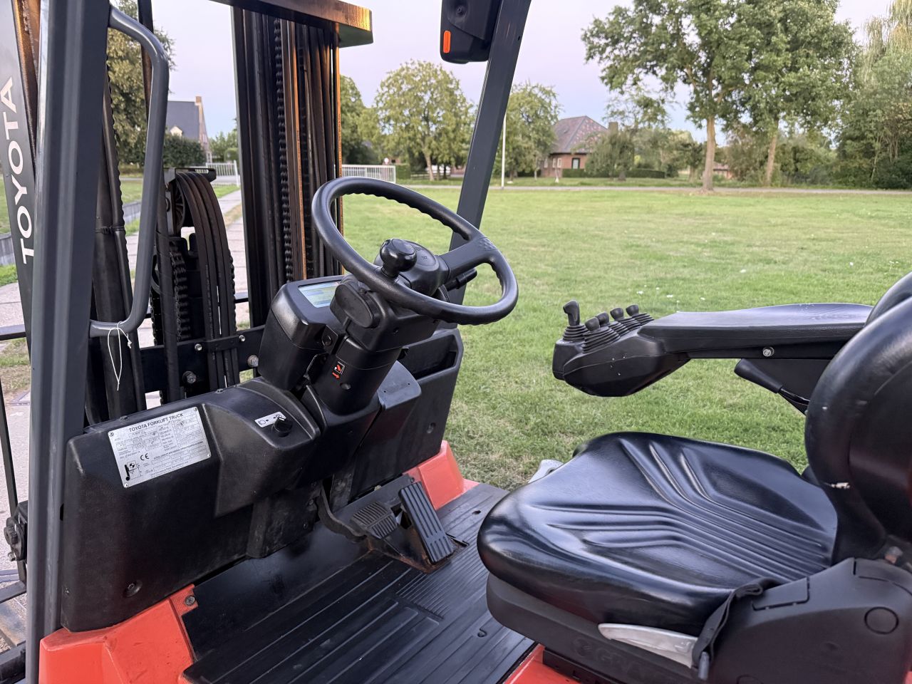 Toyota 2 tonner elektrisch 550cm Sideshift BJ2012 3500uur