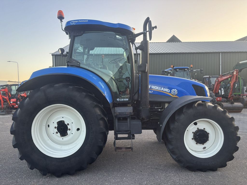 NEW HOLLAND T6030 RC
