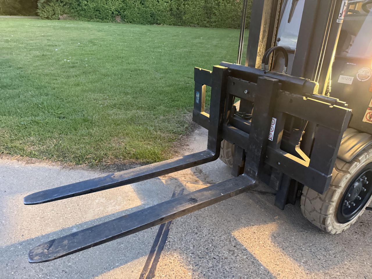 Still 4 tonner elektrische heftruck nieuwe non-marking banden!
