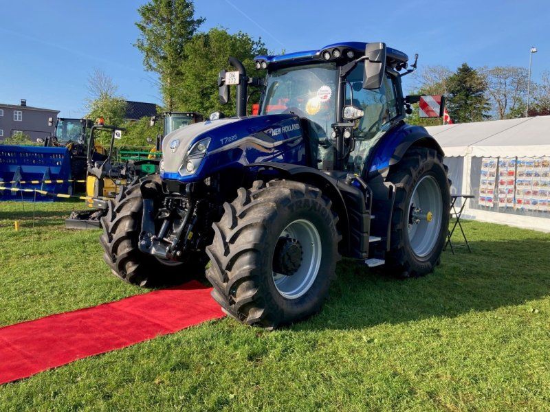 New Holland T7.225 AUTO COMMAND