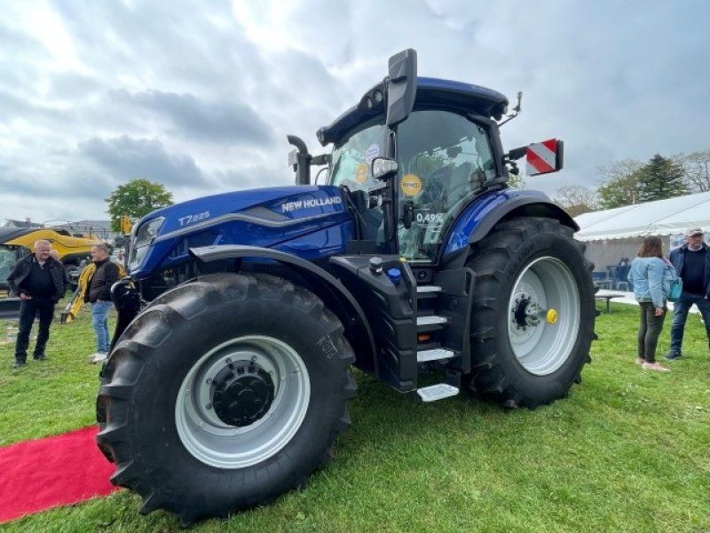 New Holland T7.225 AUTO COMMAND