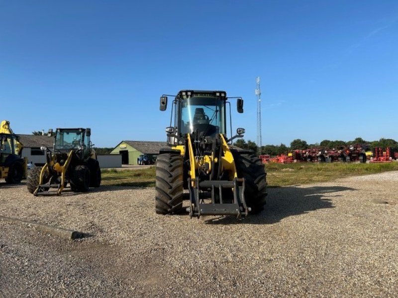New Holland W 110D GUMMIHJULSLÆS