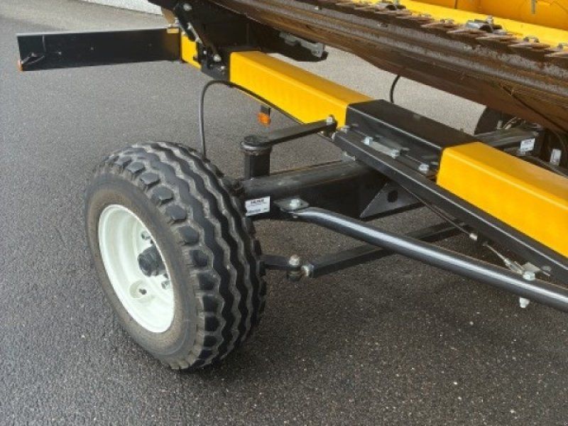 New Holland 760CG 41' skærebord
