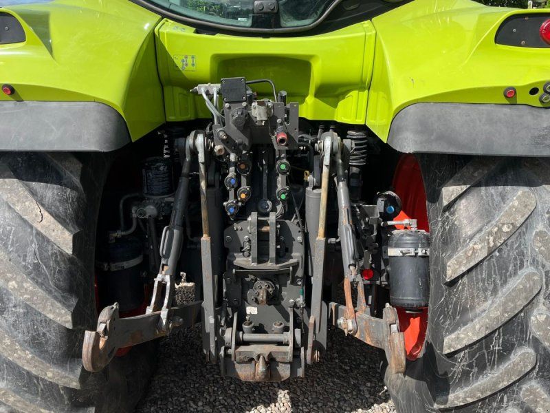 Claas Arion 610 Med frontlæsser