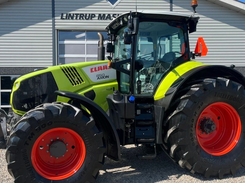 Claas AXION 850 CMatic med frontlift