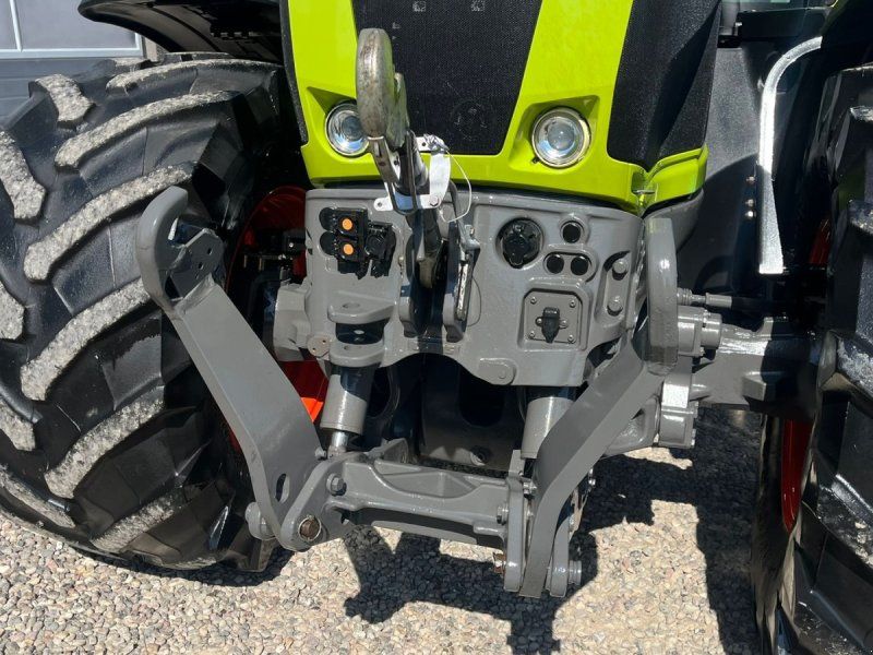 Claas AXION 850 CMatic med frontlift