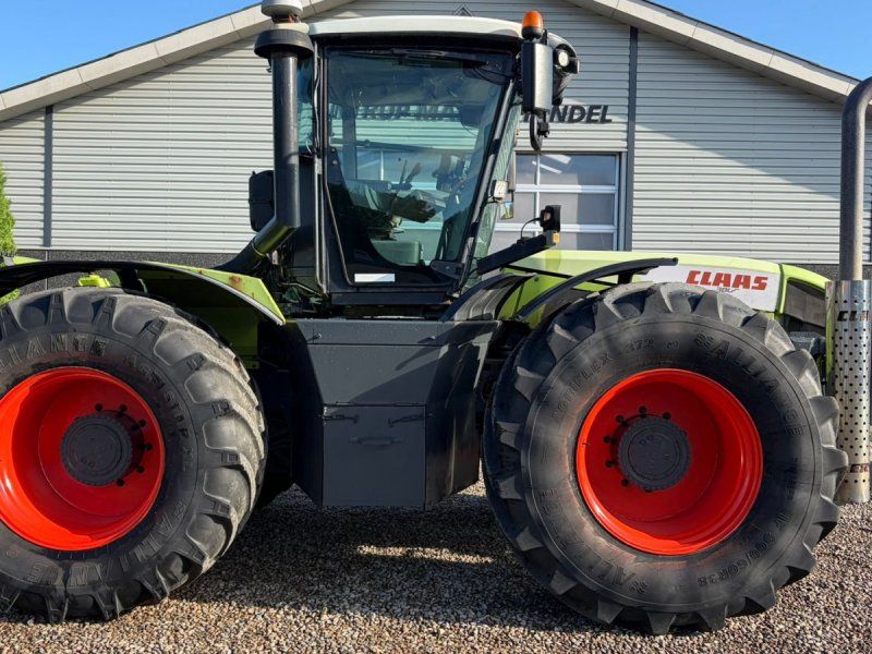 Claas XERION 3800 Med frontlift