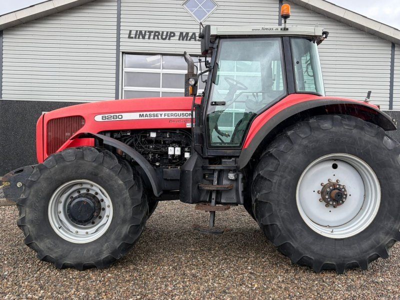 Massey Ferguson 8280 PowerControl. Stor stærk  til små penge