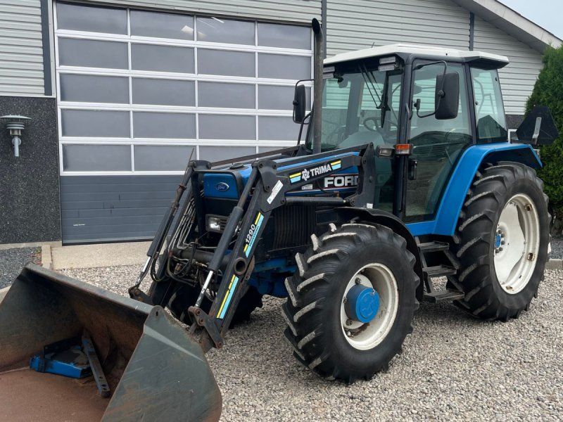New Holland 7740 SLE med frontlæsser