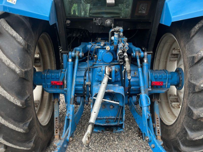New Holland 7740 SLE med frontlæsser