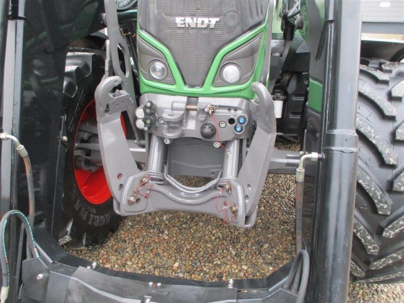 Fendt 514 Vario med frontlæsser og frontlift