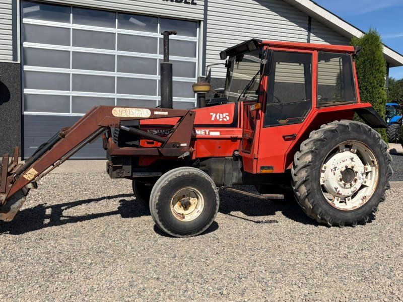 Valmet 705 Med Turbo og frontlæsser