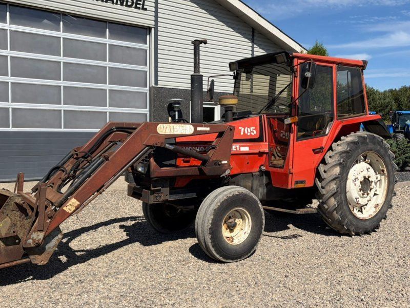 Valmet 705 Med Turbo og frontlæsser