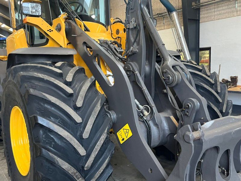 Volvo NYT SÆT. VF 750/65R26 Agrifl 372+ m stålbælte. Nyt komplet sæt
