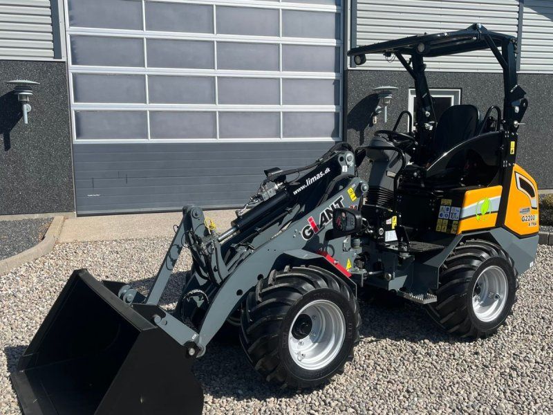 Giant G2200E X-tra E Elektrisk læsser. DEN HAR KUN KØRT DEMO OG ER
