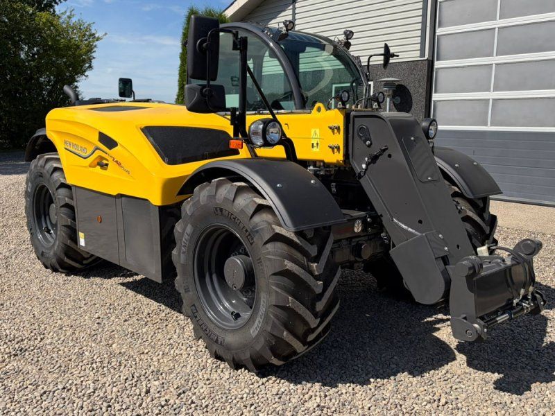 New Holland TH7.42 Plus Den nye model med masser af udstyr og 6F-3R PowerShi