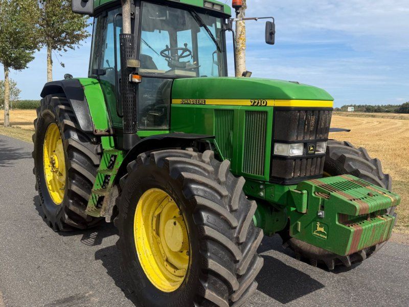 John Deere 7710 God gammel , kører bedre end mange af de nye