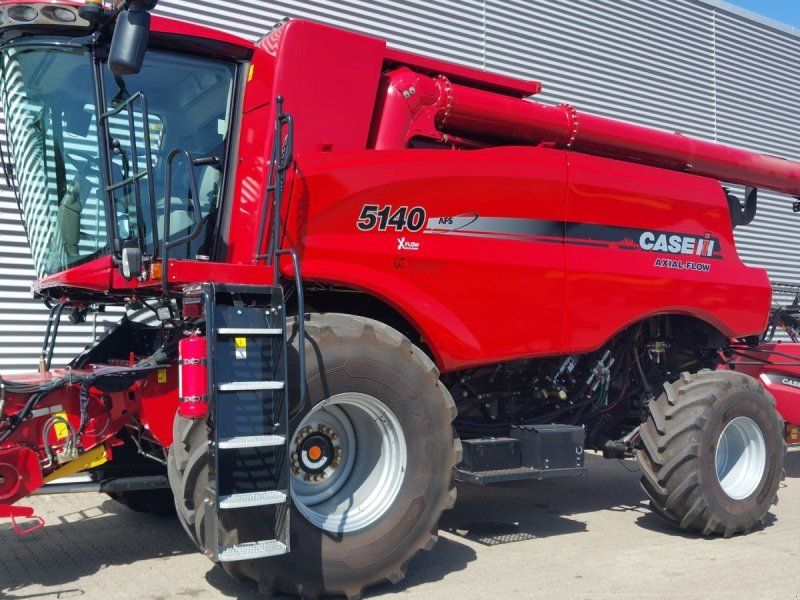 Case IH Axial Flow 5140 Axial Flow 5140 m. GPS & skærebord