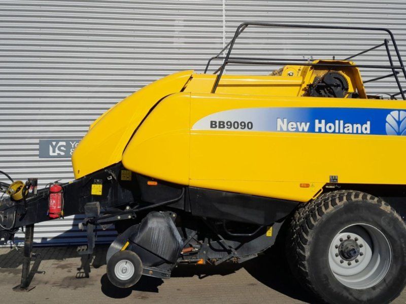 New Holland BB9090