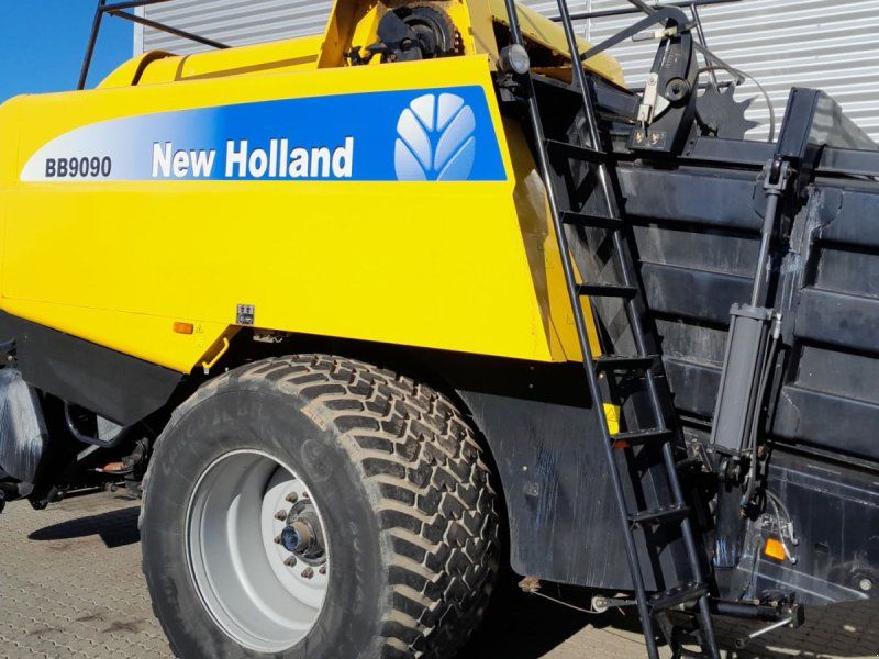 New Holland BB9090