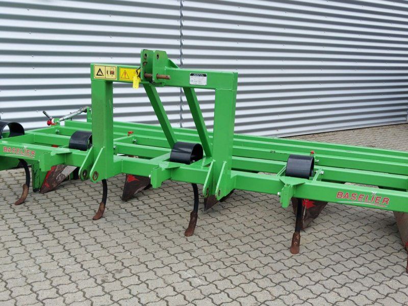 Baselier 4GKB 330