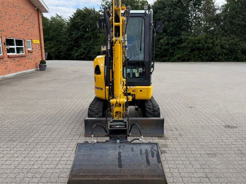 Komatsu PC26MR-5