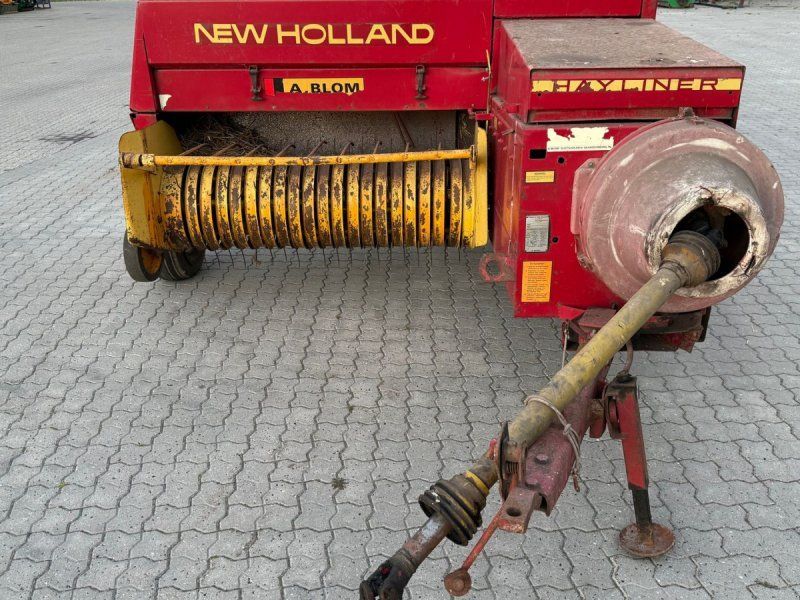 New Holland Hayliner 370