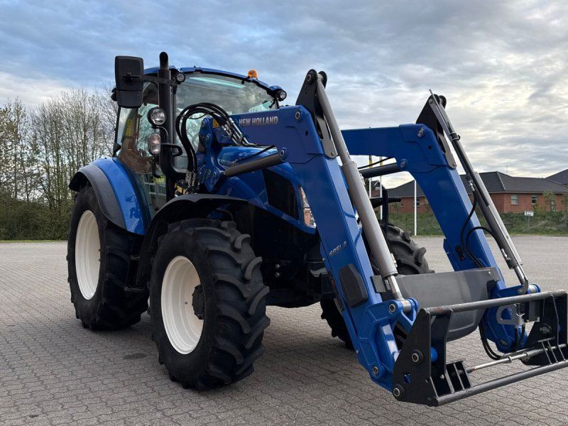 New Holland T5.90 + Stoll 685LA