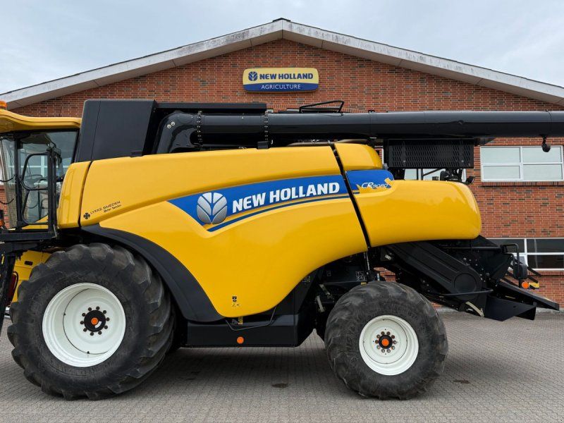 New Holland CR9080 SLH Eleion + 35” VarioFeed HD