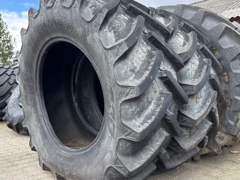 BKT 480/70 R30