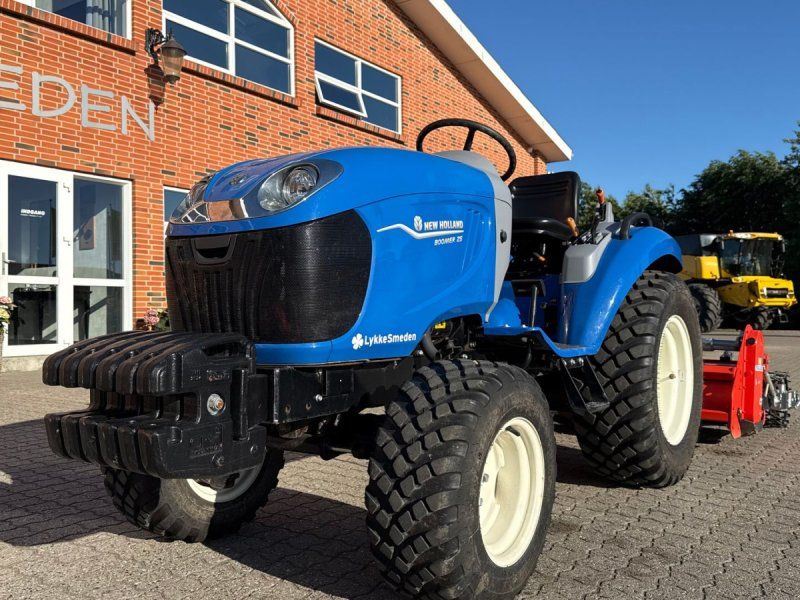 New Holland Boomer 25 + Muratori MZ4SXL 125