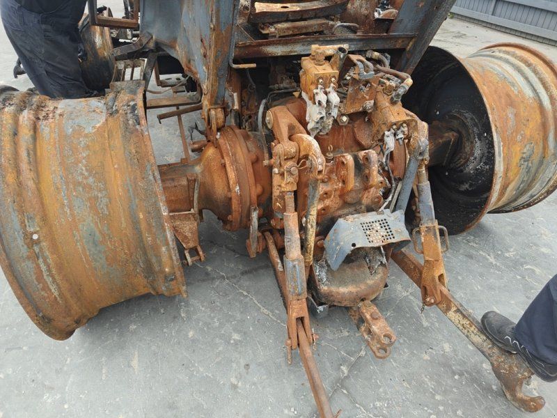 New Holland 8560