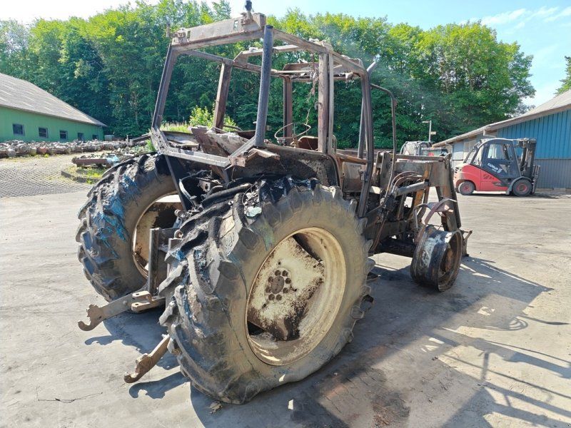 New Holland 8340