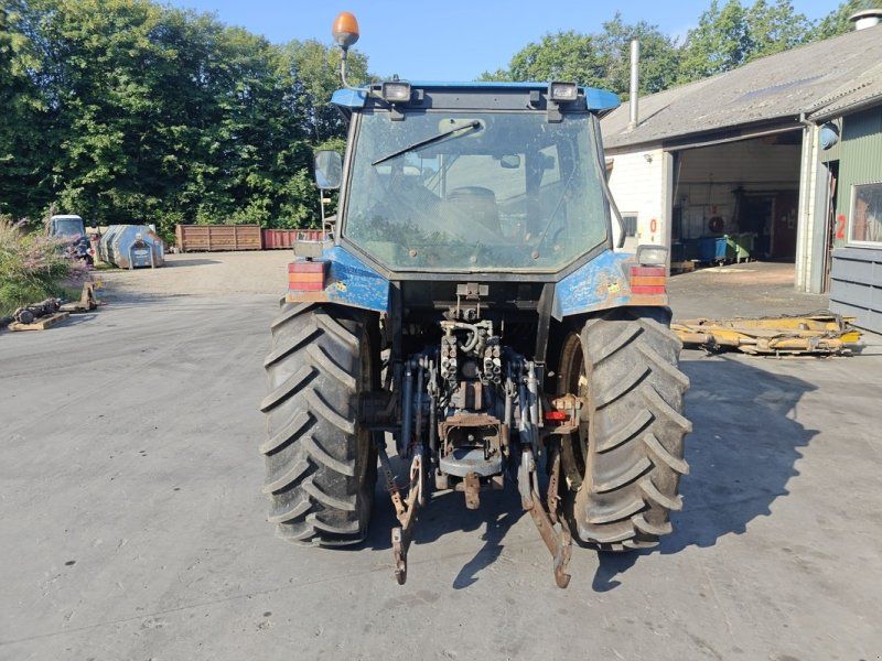 New Holland 7840