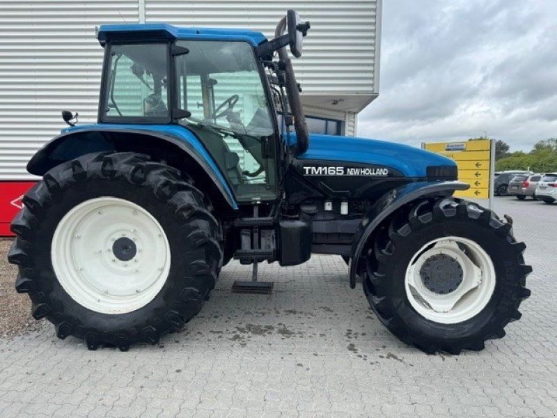 New Holland TM165SS