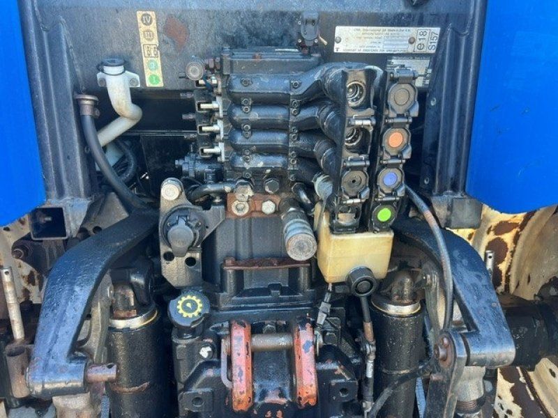 New Holland T6070 PLUS