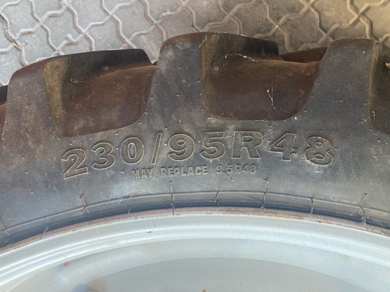 Alliance 230/95R48