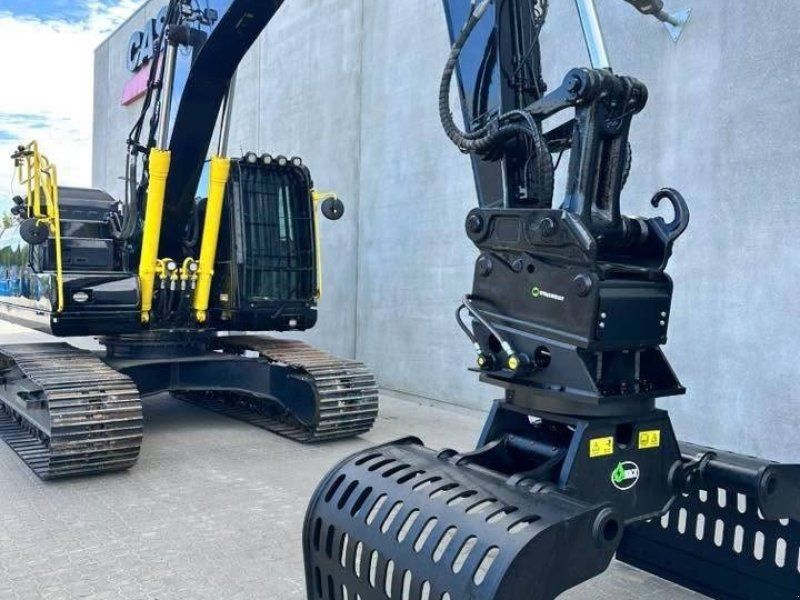 Komatsu PC210-11