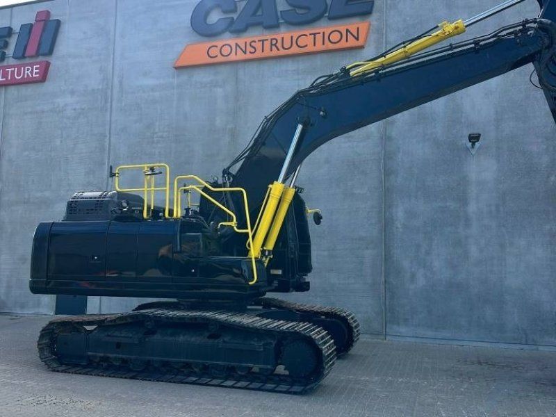 Komatsu PC210-11