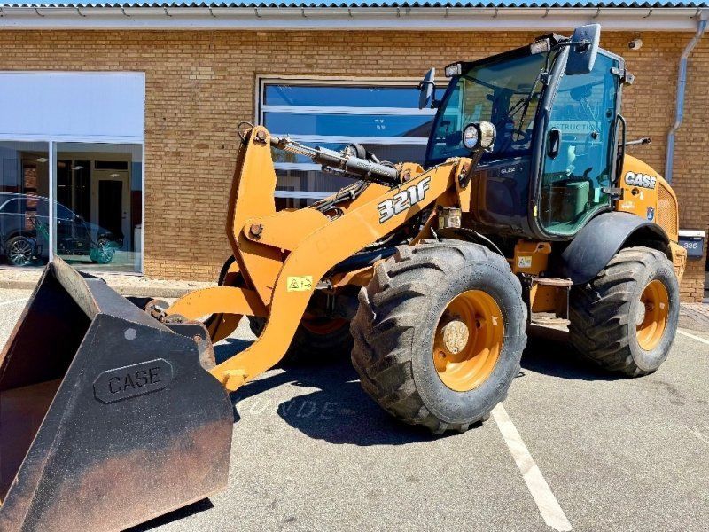 Case IH 321F