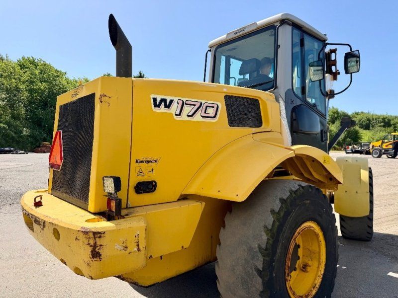 New Holland W 170