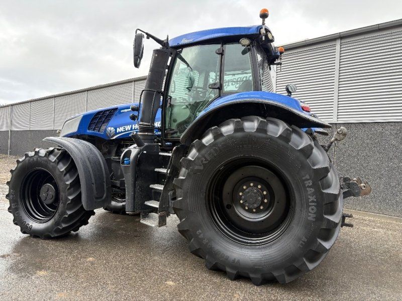 New Holland T8.435