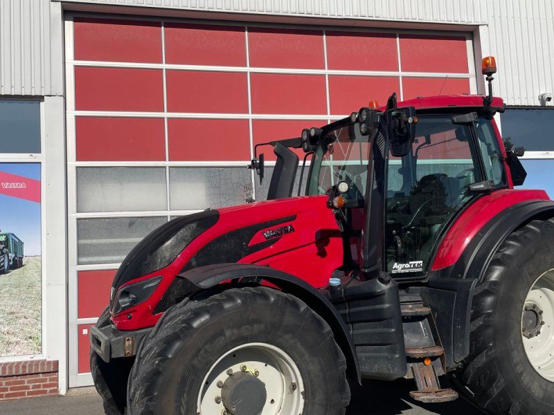 Valtra T214 Direct Smart Touch