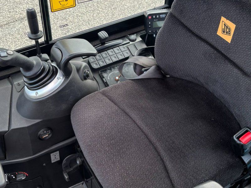 JCB 19C-1