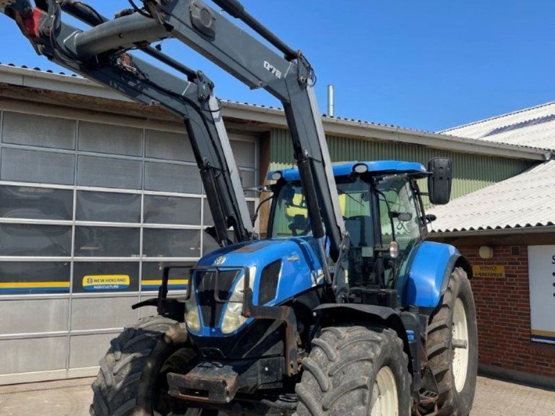New Holland T7.235 AC Med Ålø Q78 læsser