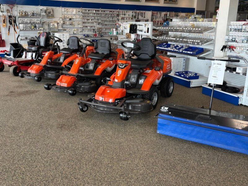 Husqvarna R214C Klar til levering.
