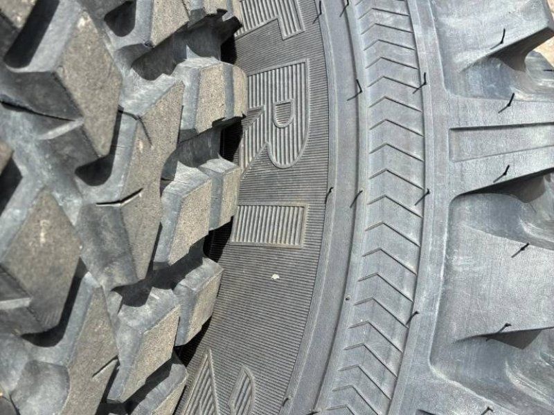 Nokian 360/80R24&250/80R16